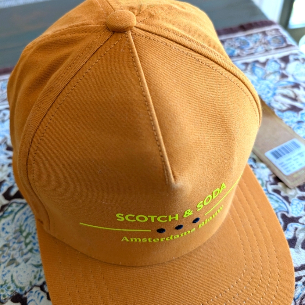 Scotch & Soda cap